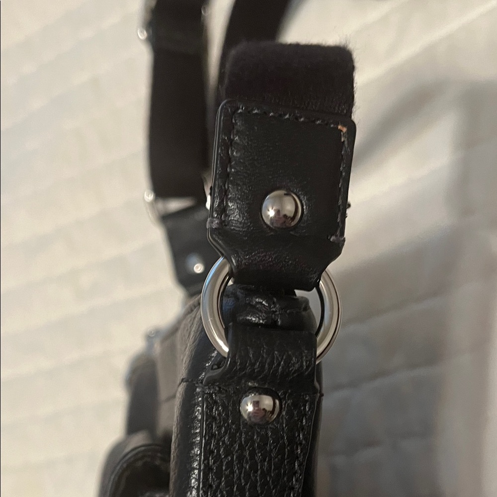 Coach Black Pebbled Leather Crossbody Messenger Bag with Adjustable Strap - Picture 6 of 13
